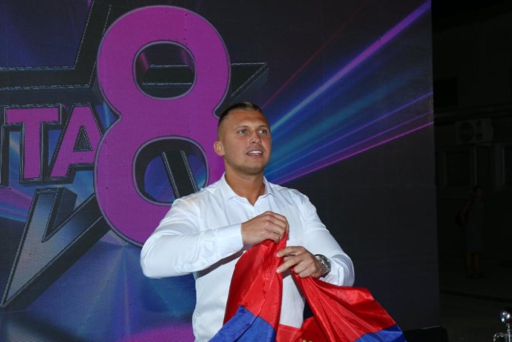 "Ne čujemo se uopšte": Stefan Karić otkrio da je u lošem odnosu sa ocem Osmanom