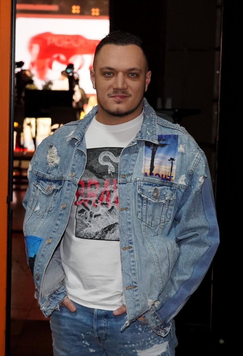 Anđela Đuričić na aparatima - Gastoz želi da zbrine lepu Ukrajinku, pozvao je u stan