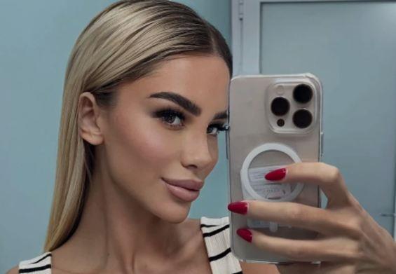 POZIRALA BEZ BRUSA, A LICE KAO PORCELANSKA LUTKA! Ovako Aleksandra Nikolić izgleda pred Elitu 9