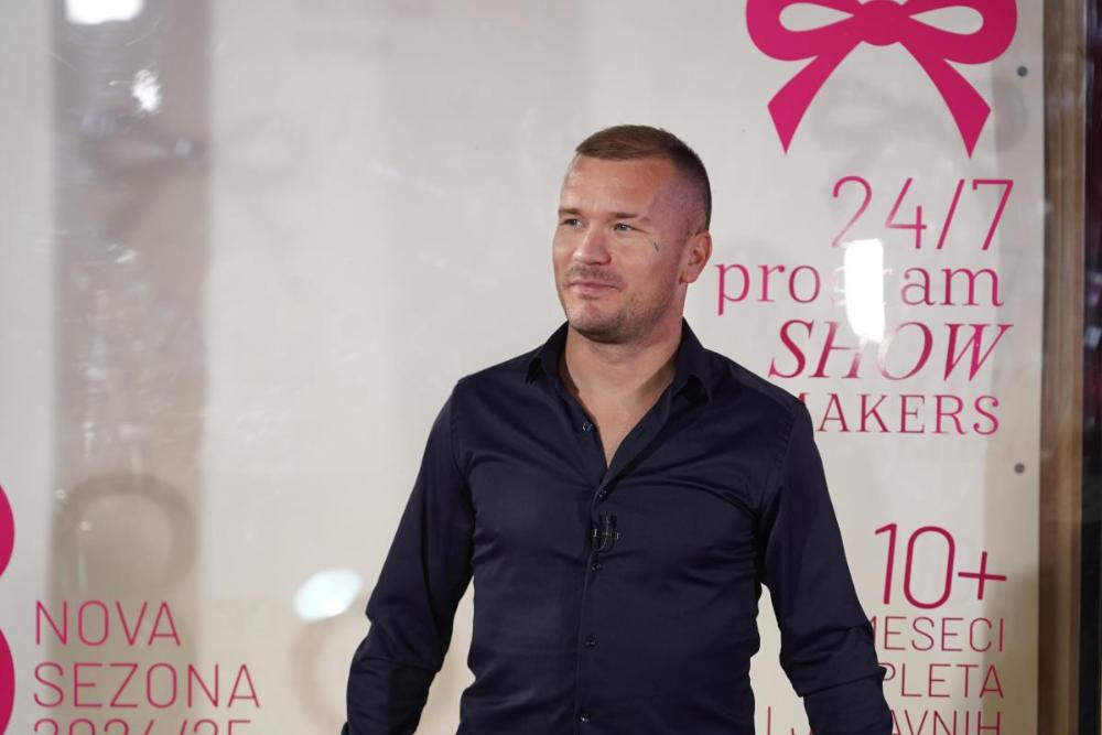 EVO GDE SE SAD NALAZIMUNJEZ NAKON PROBLEMA SA POLICIJOM Obavestio fanove šta radi nakon neprijatnosti na graničnom prelazu (FOTO)