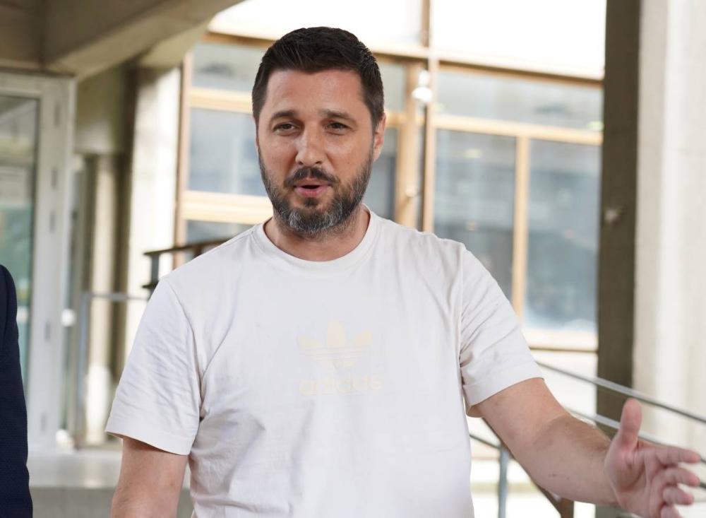 "Nasrnuo je na mene pred decom!": Marka Miljkovića komšija stalno prijavljivao policiji, otkriveni detalji sukoba