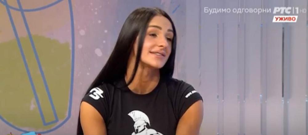 "Jela sam paštetu i hleb da bih ugradila silikone, ne volim ružne i debele": Bodibilderka je nova učesnica Elite 9