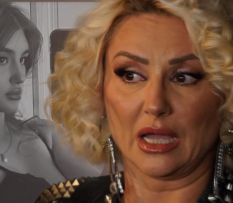 "KAKO SI ZGODNA" - SKINULA SE GOCINA ĆERKA: Tek punoletna Lena "GORI" U bikiniju, pevačica odmah reagovala