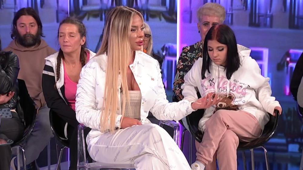 HAOS U PROGRAMU: Gledateljka raspalila paljbu po Sofiji, ona razvezala jezik i uzvratila duplom merom! (VIDEO)