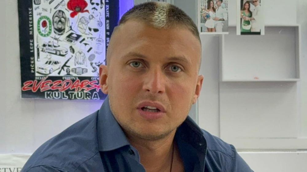 PINK.RS PAPARACO! Pogledajte šta radi Karić u izlasku dok Andree nema ni na vidiku (VIDEO)