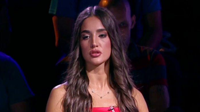 Hit dana: Anđela odlučila da ne odgovara gledaocima na pitanja o prošlosti jer su uvredljiva! (VIDEO)