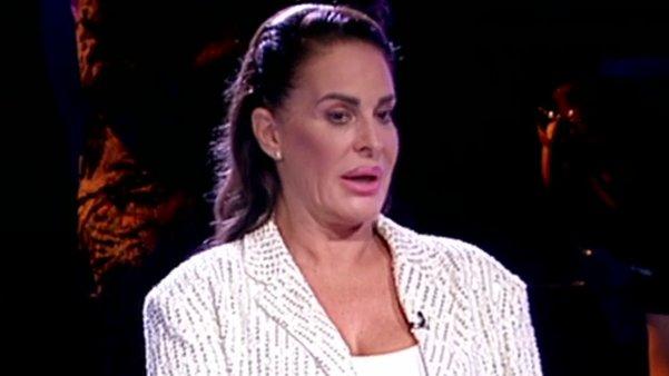 KONAČNI PAD KAČAVENDA KLANA! Milena otkrila da je Sandra IZDALA Sofiju i poslala prepiske, ne može da dođe sebi od ŠOKA: Da li sada ovo znači da je više nestajućih poruka slikano?! (VIDEO)
