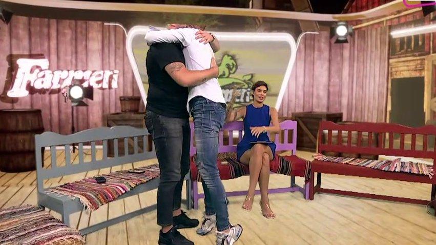 Palo pomirenje uživo u programu: Boža i Runja se izmirili posle svih uvreda (VIDEO)