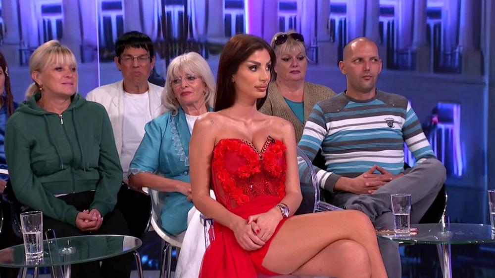 ŽESTOK RAFAL: Gledateljka osula drvlje i kamenje po Mimas, pa potkačila i Gruju: OSUŠIO SI SE K'O GRANA, NE LIČIŠ NA ČOVEKA! (VIDEO)