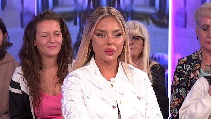 Žestoko rešetanje Sofije Janićijević: Gledalac je brutalnim prozivkama urnisao, ona ne skida osmeh s lica! (VIDEO)