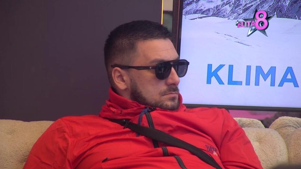 ZOLA POKAZAO FOTKE PRE I POSLE TRANSFORMACIJE: Smršao 30 kilograma i sad izgleda potpuno drugačije (FOTO)