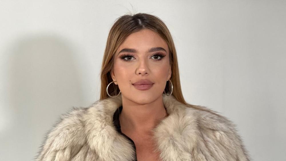 KIJA KOCKAR OTIŠLA NA KARIBE! Uživa za sve pare, slika se na plaži i pokazuje pogled iz hotela: EVO KAKO IZGLEDA LUKS SMEŠTAJ (FOTO)