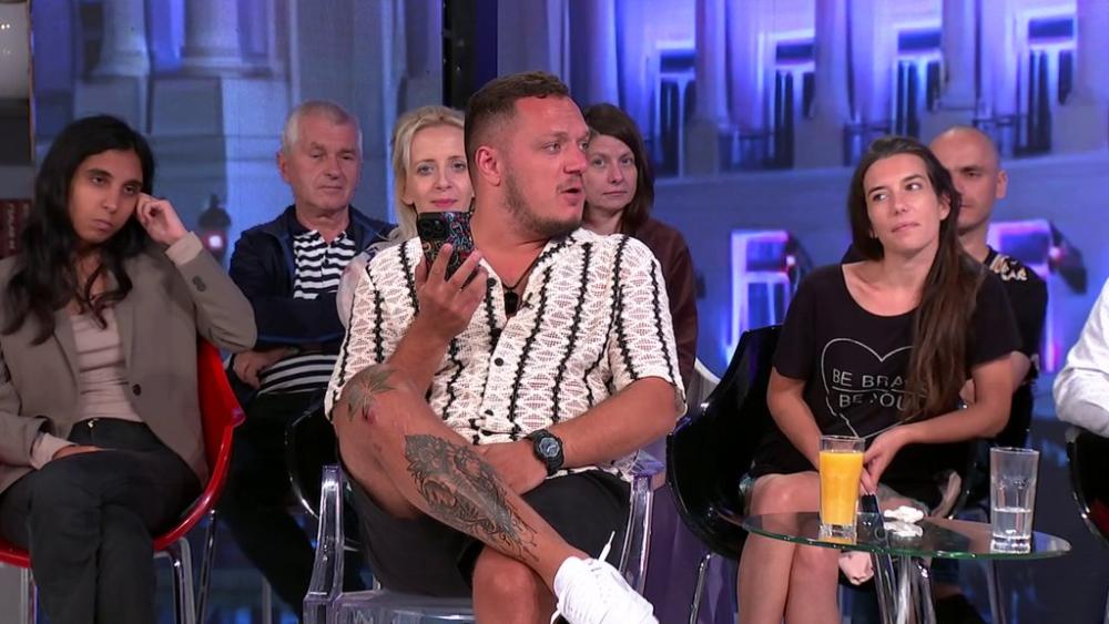 ONA JE KLEPTOMANKA: Gledateljka optužila Anđelu da je pokrala bivšu prijateljicu, Gastoz stao u odbranu svoje devojke! (VIDEO)
