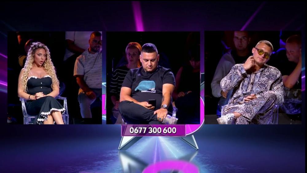 Navikla je da bude treća u odnosu: Bebica svim silama nagazio Sofiju, ona ne zna gde bije! (VIDEO)