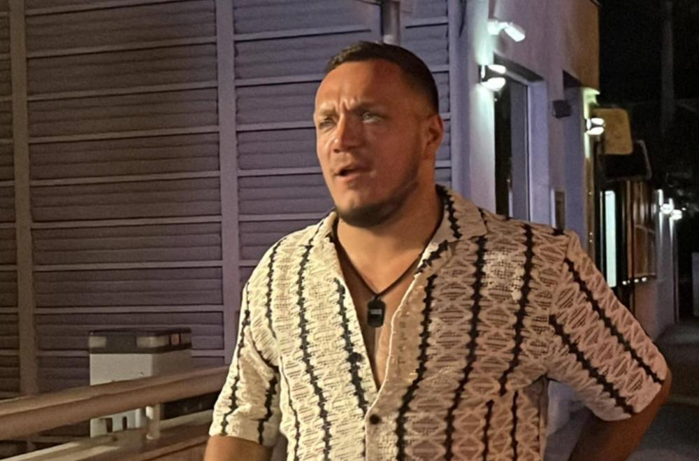 ONO ŠTO JE GASTOZ URADIO KADA TOKOM VOŽNJE TAKSIJEM, ZGROZILO JE JAVNOST: Rijaliti igrač raskrinkan u programu uživo, svi u studiju zanemeli