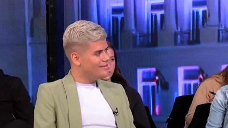 UROŠ 😃: Izgleda se DOPADAM KORDI  💖 non-stop se BAVI SA MNOM 😂