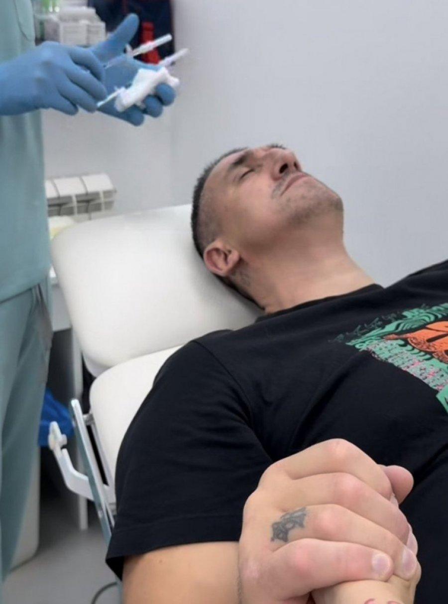 IZBODENO LICE KRISTIJANA GOLUBOVIĆA! Položili ga na bolnički KREVET, ne pušta Kristininu ruku: "Neću da UMREM valjda..." (FOTO, VIDEO)