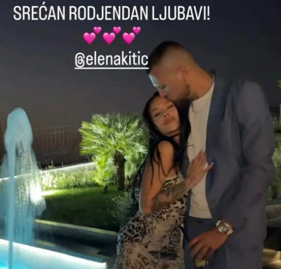 ZAVIRITE U LUKS VILU MILETA KITIĆA I MARTE SAVIĆ NA AVALI: Naslednica Elena proslavila rođendan pored bazena, dečko je grli i ljubi (GALERIJA)