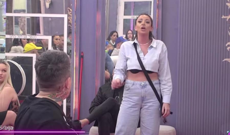 UHVAĆENE NA DELU! Ana Spasojević ovako ZGRĆE NOVAC sa bivšom učesnicom "Elite 8"! (VIDEO)