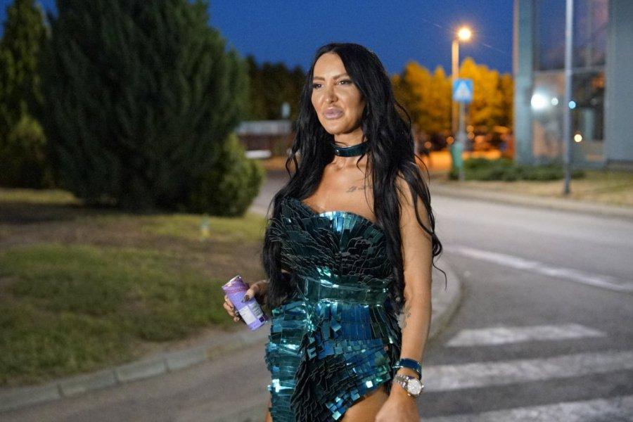 ŠTA SE DESILO SLAĐI PORŠELINI?! Doživela UDES, a sad napravila ŠOK potez - MUŠKARCI niste spremni na OVAJ kadar! (FOTO)