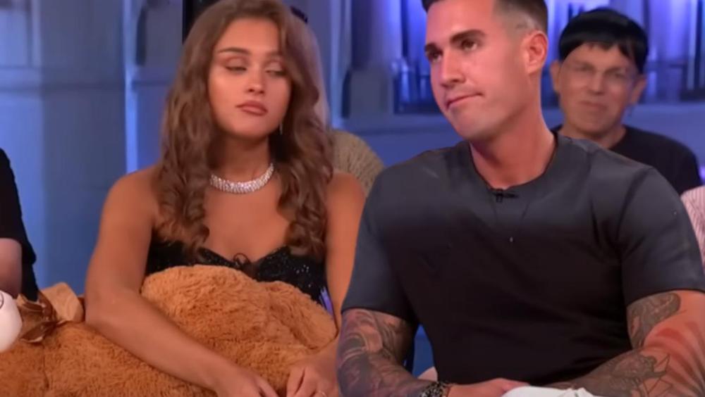 "Izgubio si me, nemamo šta dalje" Sofi otkačila Mateju jer je uradio neprihvatljivo - Prekipelo joj što sedi na dve stolice?