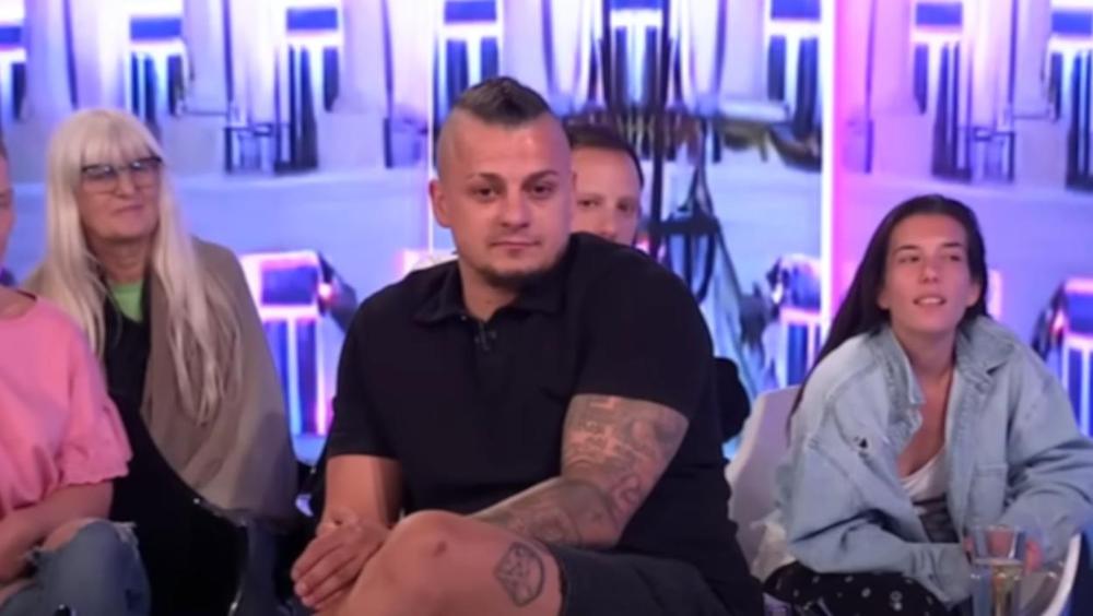 Nakon što je ćerka Barbara bila u njegovom domu, Terza stiže u na Pink televiziju da otkrije sve: Večeras ćete saznati sve o njegovoj novoj devojci - sa njim u studiju i tri dame