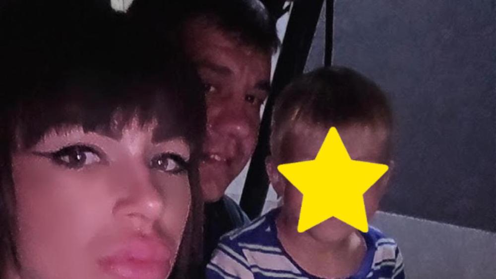 Snimljen Željko Kulić dok gura majku Miljanu od sebe: Dete provodi vreme sa "drugim ocem" (VIDEO)