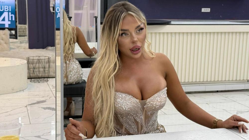 Sofija uhvaćena kako prodaje picu? "Dobije tri hiljade... Kao kad je oko šipke igrala" Sočne detalje izneo njen bivši cimer