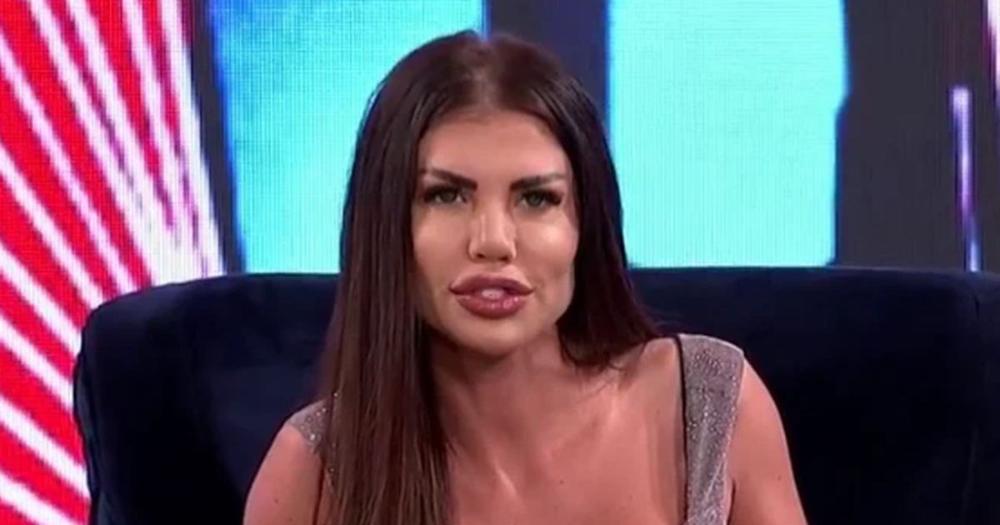 Bivša zadrugarka više ne krije lice verenika, bogataša ljubi nasred ulice: Odveo ju je na luks putovanje