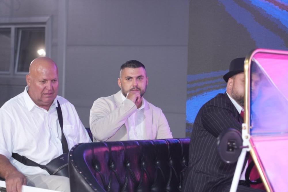 Asminov otac ulazi u "Elitu 10"?! Durdžić najavio haos pomenuo i honorar (FOTO)
