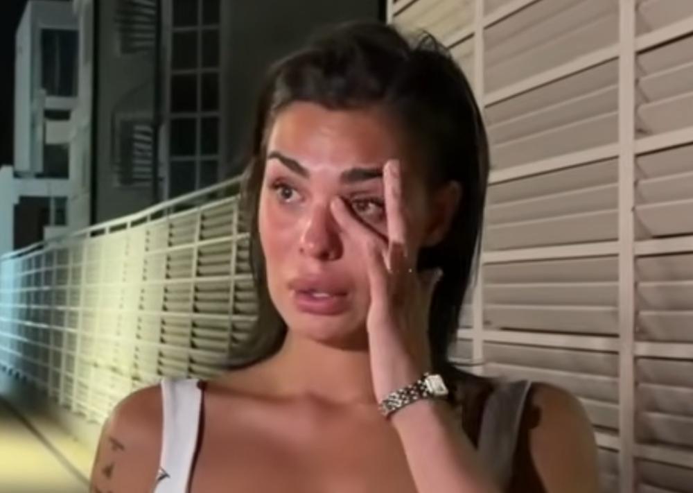 "JA NISAM NORMALNA, PRIZNAJEM" Mina Vrbaški se oglasila javno nakon raskida sa Viktorom: Doći će dan kad će neko moći da se nosi sa mnom...