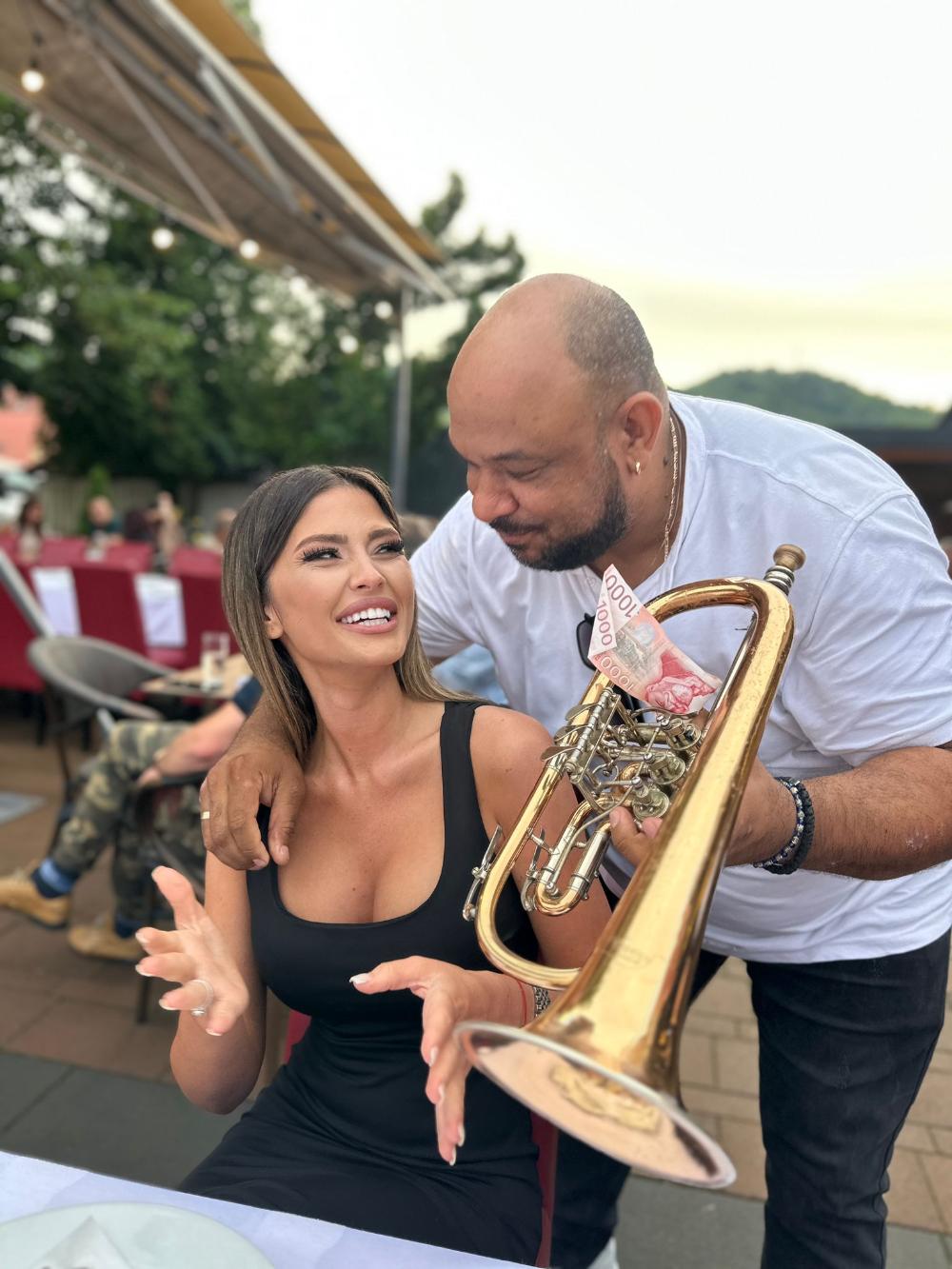 Skinula se Ana Radulović, voditeljka Elite u brutalnom izdanju! VIDEO