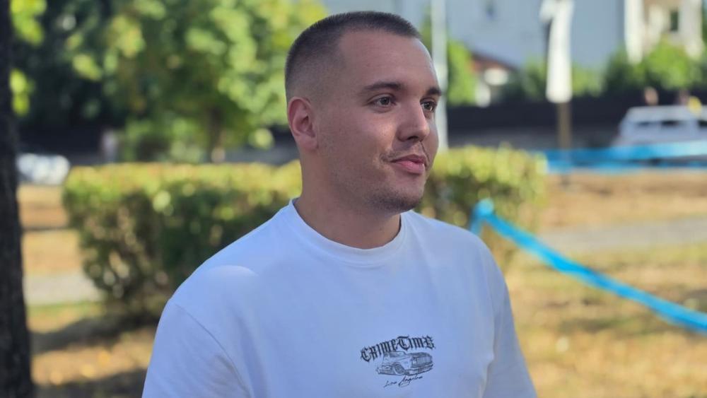 Dača Virijević je potpisao ugovor za Elitu 10: "Anđela Đuričić je pričala da ide u drugi rijaliti, pa opet došla u ovaj!"
