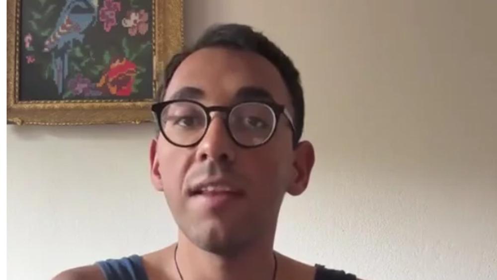 STIŽU MU PRETNJE I UVREDE! Bivši rijaliti učesnik se potpuno slomio: "Odakle vama smelost da vređate moju mamu koja ima rak?!"