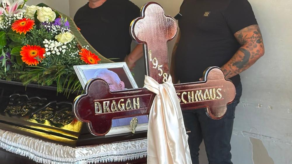 "Mnogo mi je žao, poznavala sam ga, znala sam da je bio teško bolestan!" Pevačica se ne miri sa smrću Dragana Šmausa