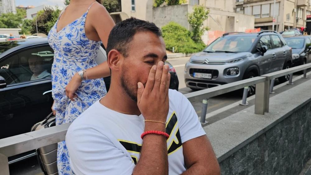 OGLASIO SE IZ BOLNICE! Bivši zadrugar objavio fotografiju, pokazao nalaze