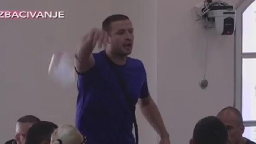BIO JE ZALJUBLJEN U LUNU A SAD ULAZI U ELITU 10! Poznat još jedan rijaliti igrač koji je ranije bio diskvalifikovan iz šoua