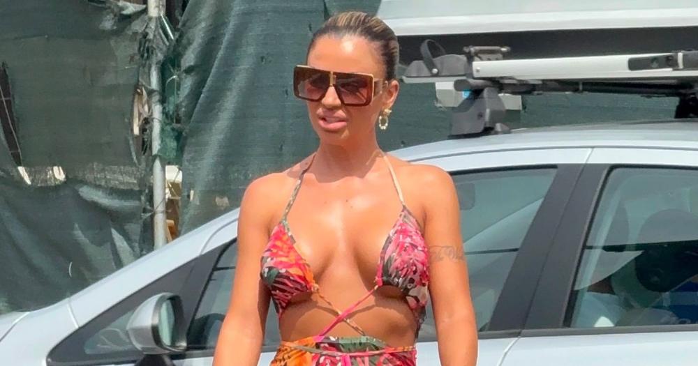 Rijaliti zvezda stigla na Pink! Napravila pometnju sa dekolteom do pupka - prozvala bivšeg dečka: "Nova tura!"