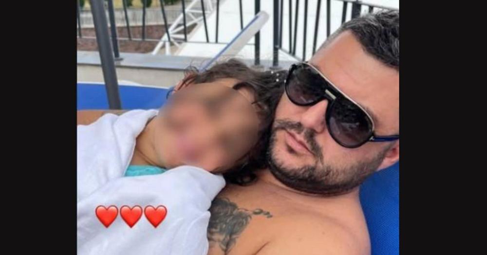 Asmin se ne odvaja od Nore! Slika rastopila srca svih, ćerkicu drži na grudima - evo kako se provode
