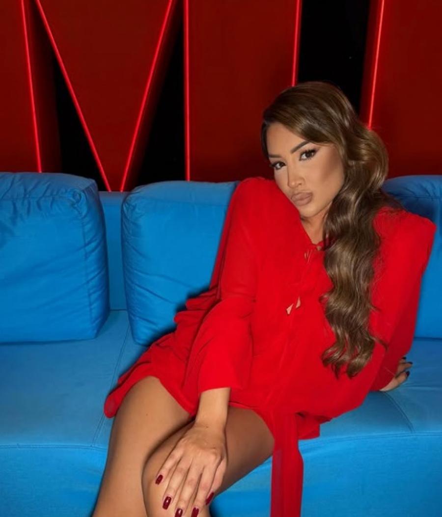 ŠOK PRIZNANJE! Naša pevačica pevala bivšem dečku na svadbi, a evo kako je mlada reagovala