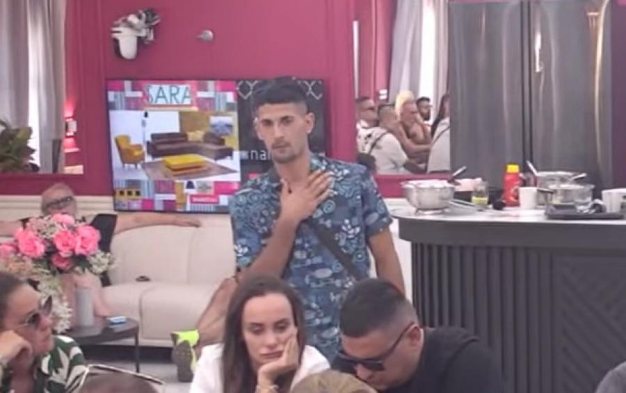 "IŠAO SAM PRLJAV, ŠUGAV I SMRDLJIV U ŠKOLU" Ispovest učesnika Elite kida dušu, hteo da digne ruku na sebe!