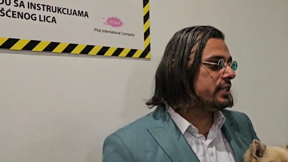 Bora Santana o Aleks Nikolić i Aniti Stanojlović: Ne znaju himnu Srbije ni sa kim se graničimo