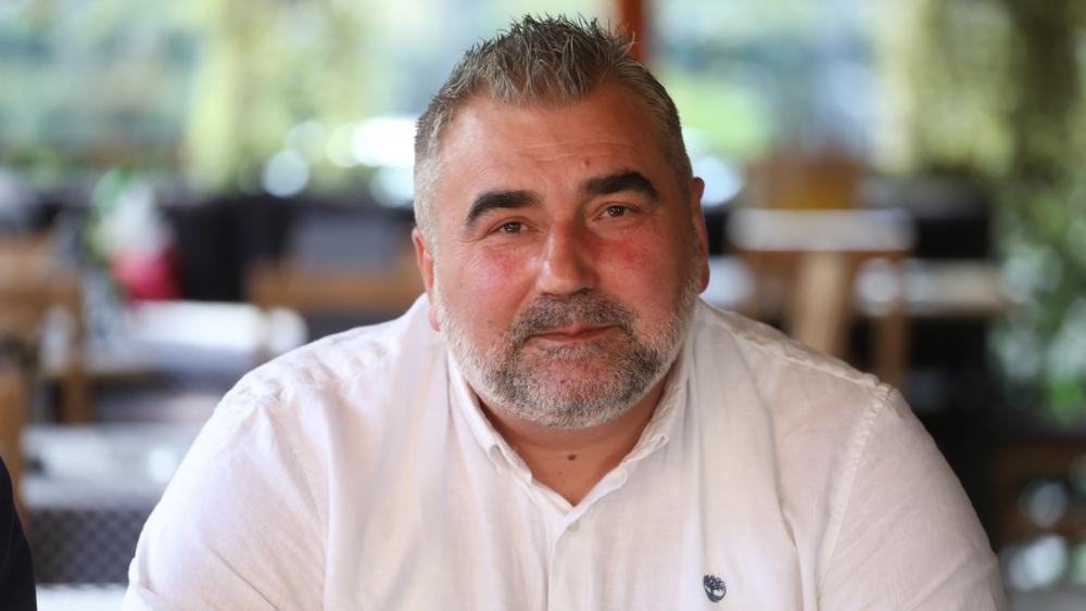 Miki Đuričić imao udes na autoputu: Kombi se sudario sa automobilom