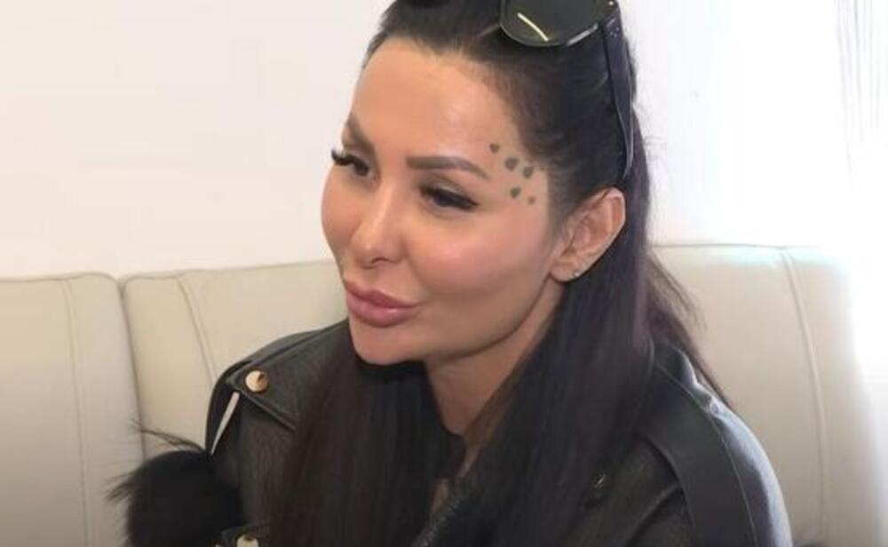 OGLASILA SE ŽENA ČIJI SE SIN SINOĆ POJAVIO NA PINKU! Razotkrio i urnisao vlastitu majku, nacija u golemom šoku