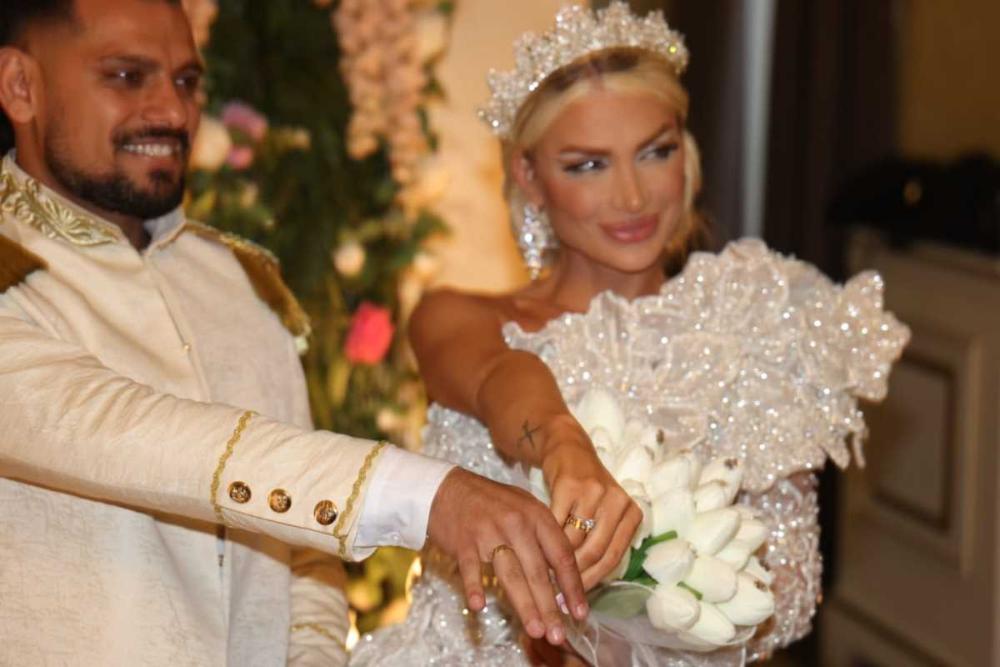 PRVO OGLAŠAVANJE MILICE KEMEZ NAKON ŠTO JE BORA OTKRIO DA JE ZAVRŠILA NA SAJTU ZA ODRASLE! Santana uništio bivšu, a evo šta je ona svima poručila (FOTO)