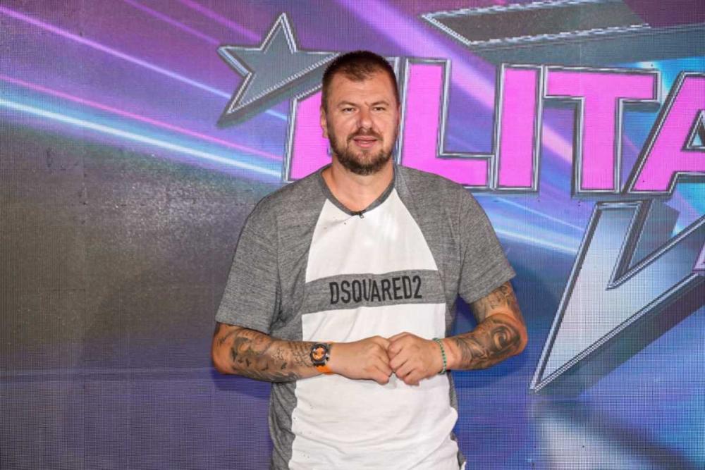 JANJUŠ ZAVRŠIO POD TUŠEM ZA OVOM LEPOTICOM! Bivši košarkaš ne krije simpatije, a sad u svom stilu rešio da zavede pola Bele kuće (FOTO)