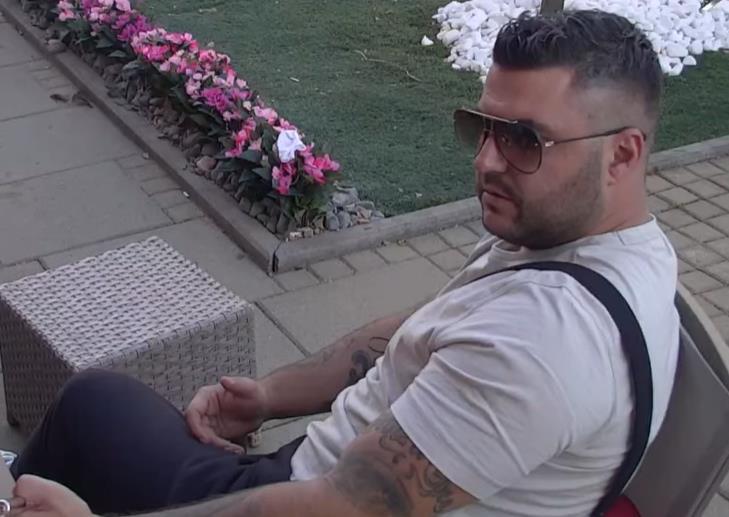 HITNO IZBACIVANJE? Veliki šef doneo odluku nakon što je Asmin udario Uroša
