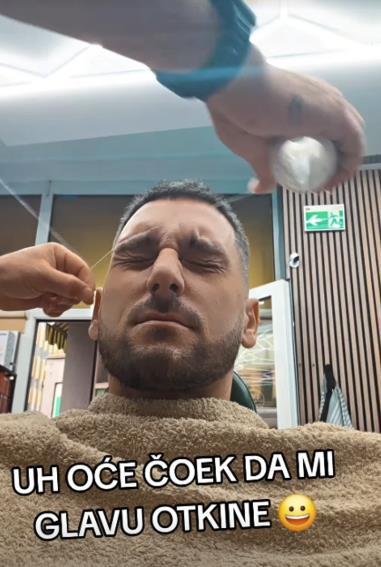 ZOLA U SALONU ZA NEGU LEPOTE Urnebesna scena, sređuju mu lice a on kuka na sav glas - Pokajao se što je došao! (FOTO)