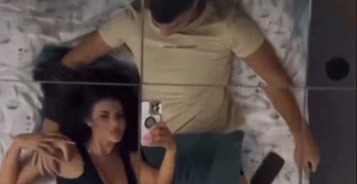 BALONI, ČOKOLADE, ŠAMPANJAC, OGROMAN KREVET... Ena pokazala romantično iznenađenje, Peja ne skida pogled sa nje (FOTO)