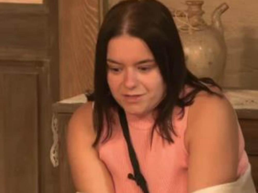"Varala oca sa rođakom, terala me na odnose sa očuhom": Stravična ispovest devojke koja živi kod Kristijana Golubovića